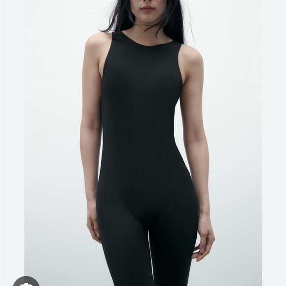 Zara halter neck jumpsuit - Picture 1 of 4